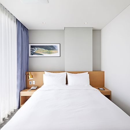 Lavi De Atlan Hotel Пусан Екстериор снимка