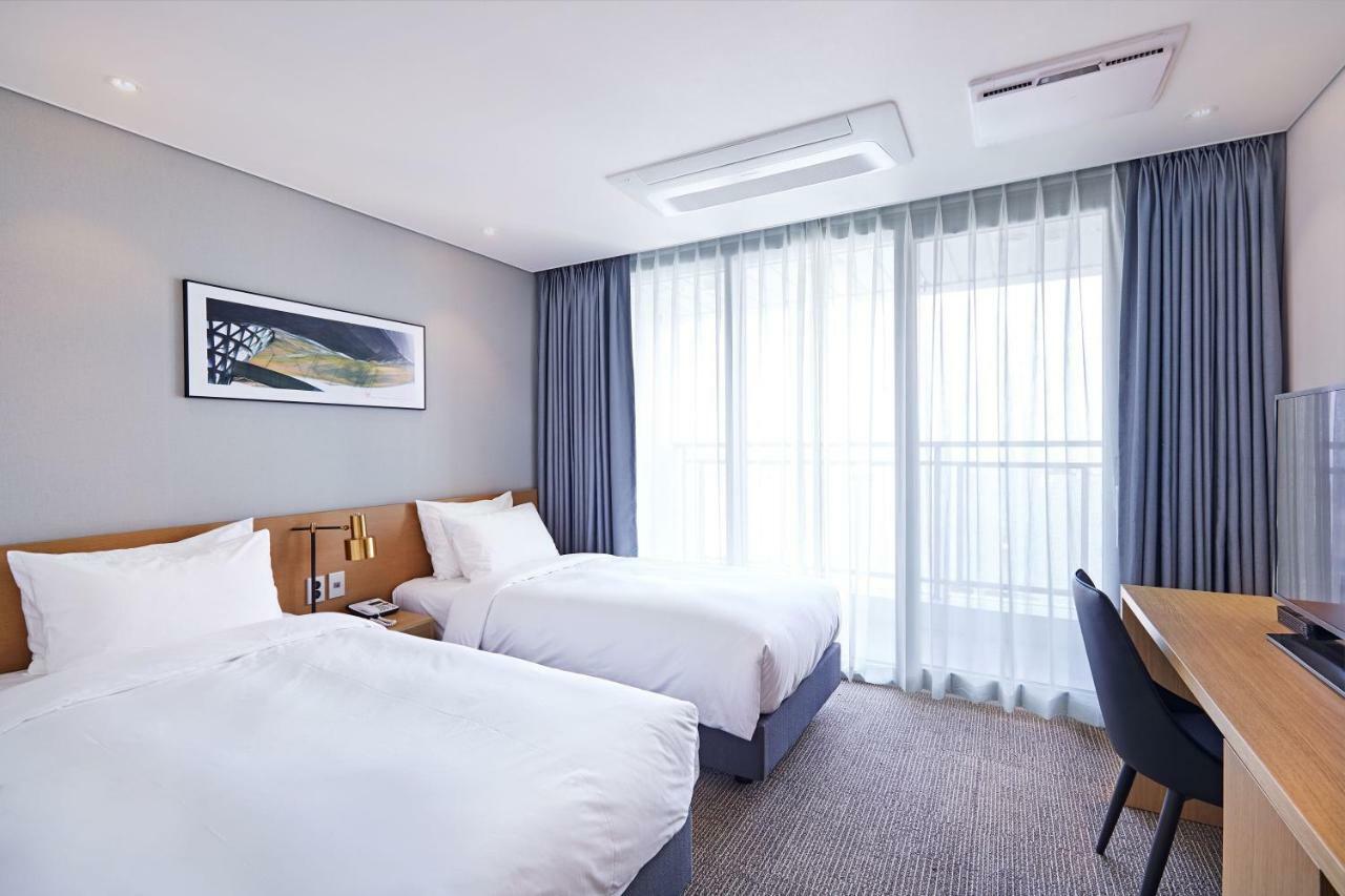 Lavi De Atlan Hotel Пусан Екстериор снимка