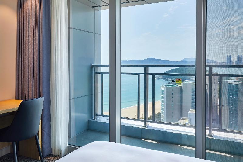 Lavi De Atlan Hotel Пусан Екстериор снимка