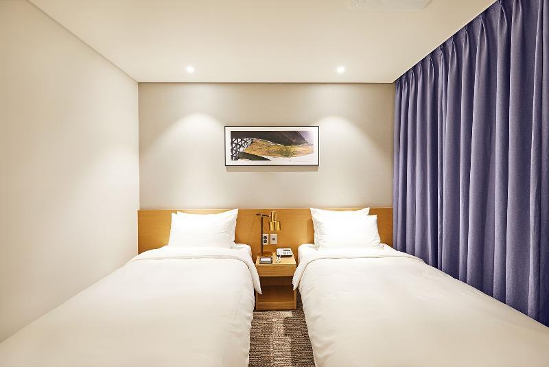 Lavi De Atlan Hotel Пусан Екстериор снимка